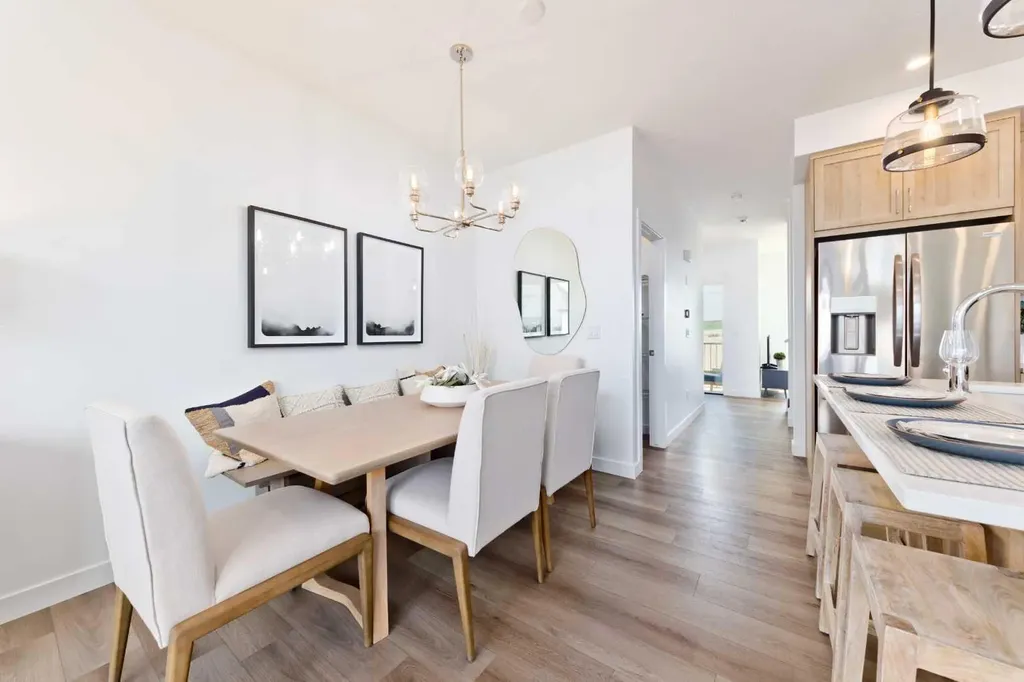 245 Bighorn Avenue Calgary AB T2Y 0Z8
