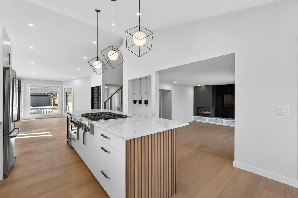 42 Sunvista Crescent SE Calgary AB T2X 3G2