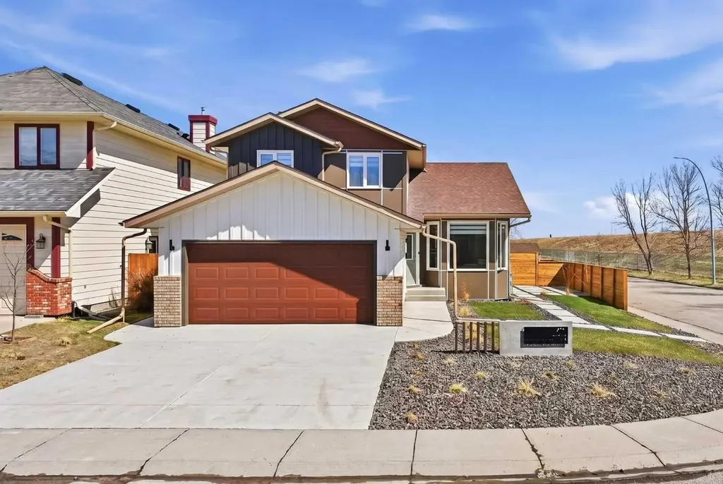 42 Sunvista Crescent SE Calgary AB T2X 3G2