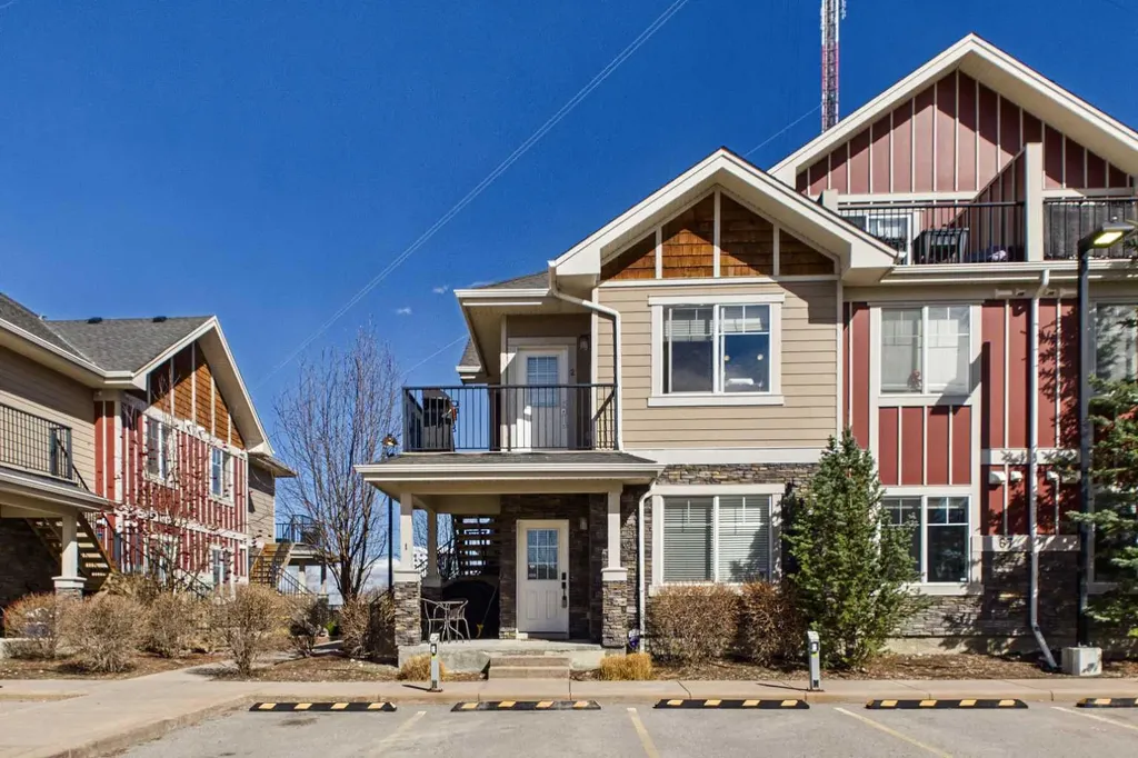 67 West Coach Manor SW Calgary AB T3H 1R7