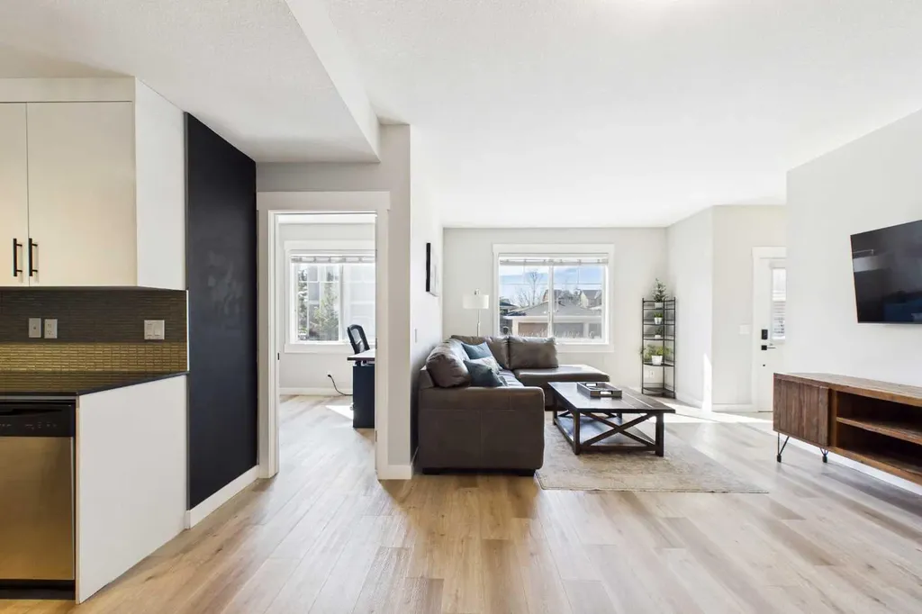 67 West Coach Manor SW Calgary AB T3H 1R7