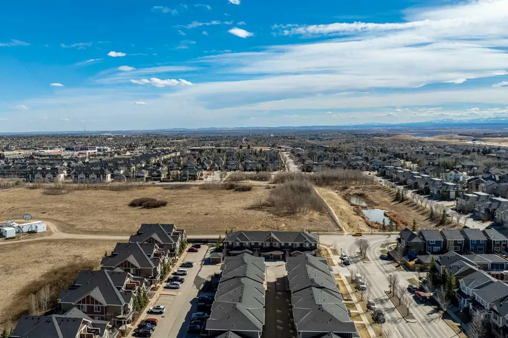 67 West Coach Manor SW Calgary AB T3H 1R7