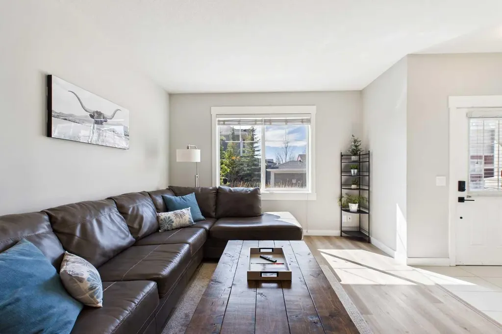 67 West Coach Manor SW Calgary AB T3H 1R7