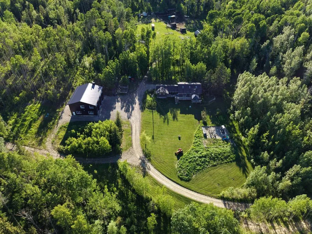 5441 Township Road 333 Rural Mountain View County AB T0M 1X0