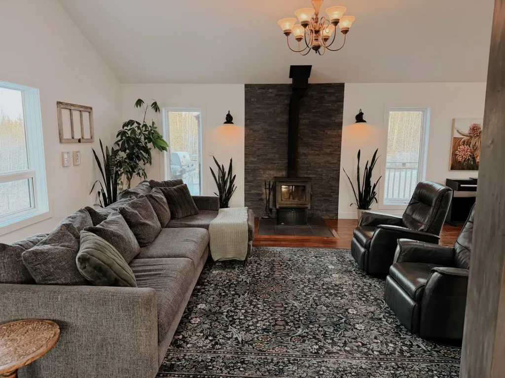 5441 Township Road 333 Rural Mountain View County AB T0M 1X0