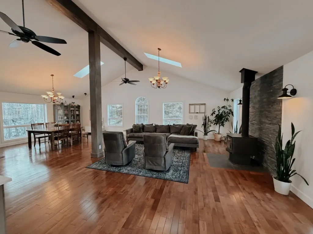 5441 Township Road 333 Rural Mountain View County AB T0M 1X0