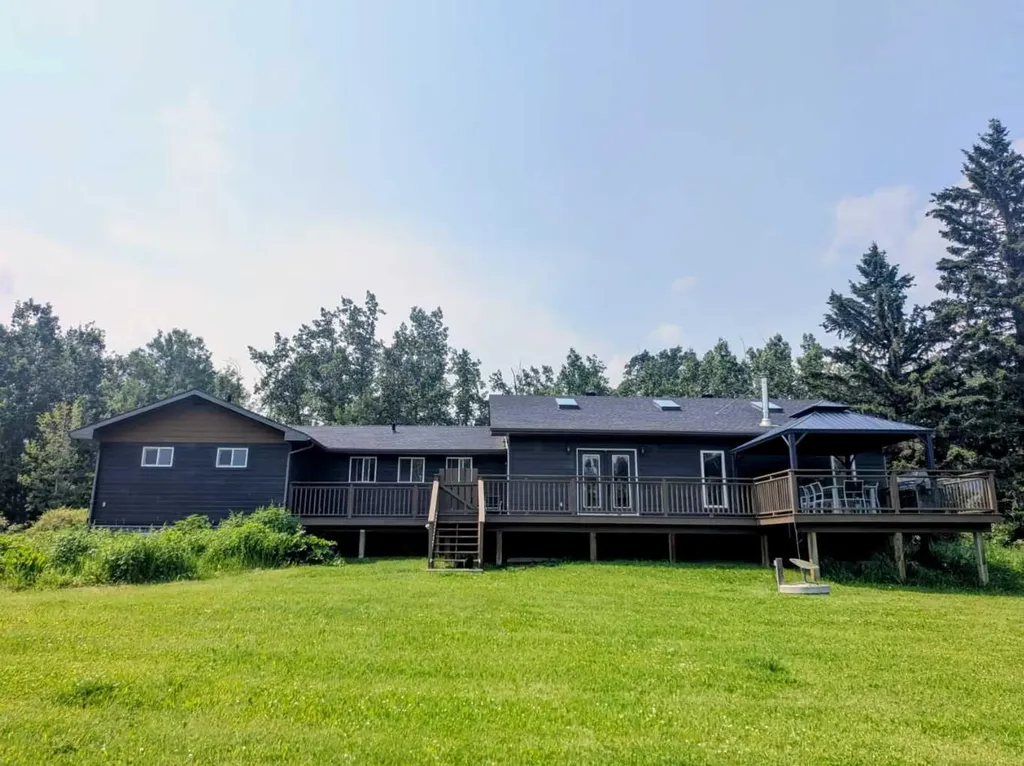 5441 Township Road 333 Rural Mountain View County AB T0M 1X0