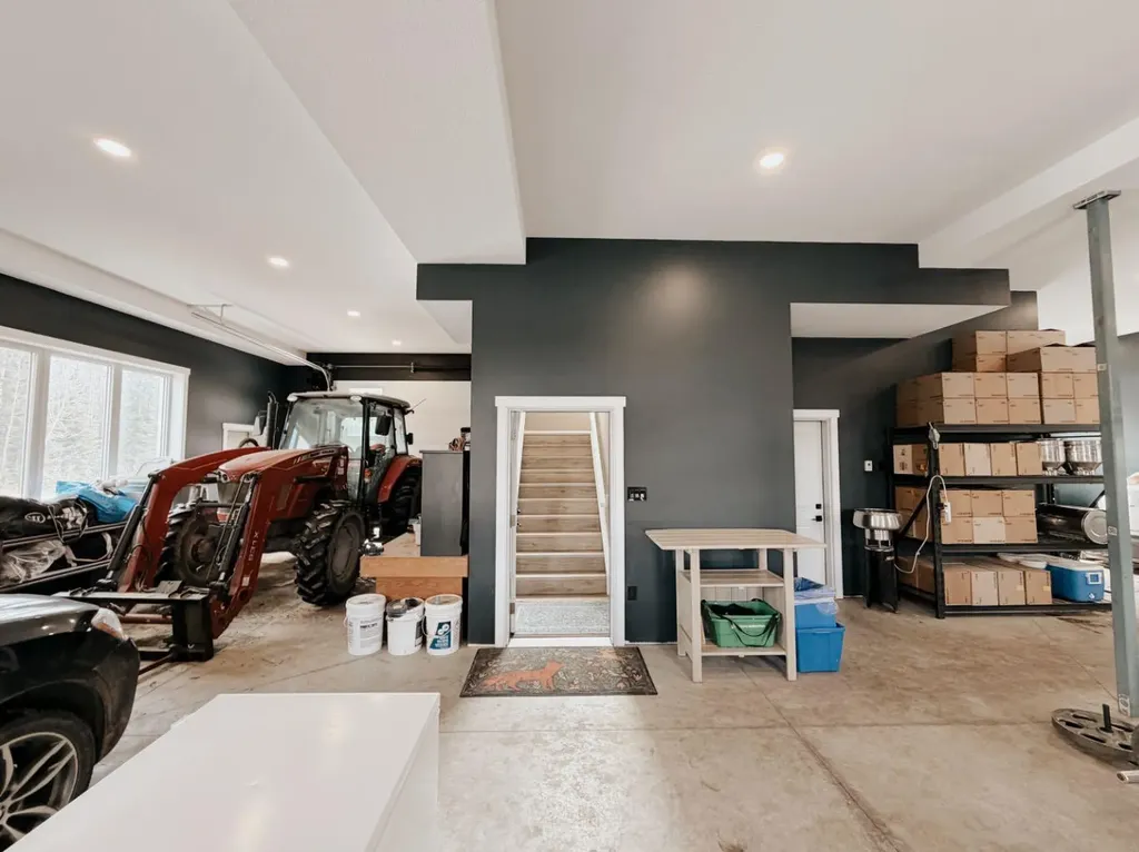 5441 Township Road 333 Rural Mountain View County AB T0M 1X0