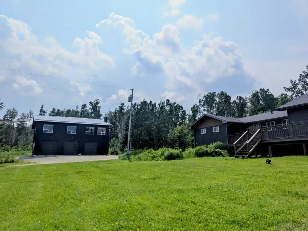 5441 Township Road 333 Rural Mountain View County AB T0M 1X0