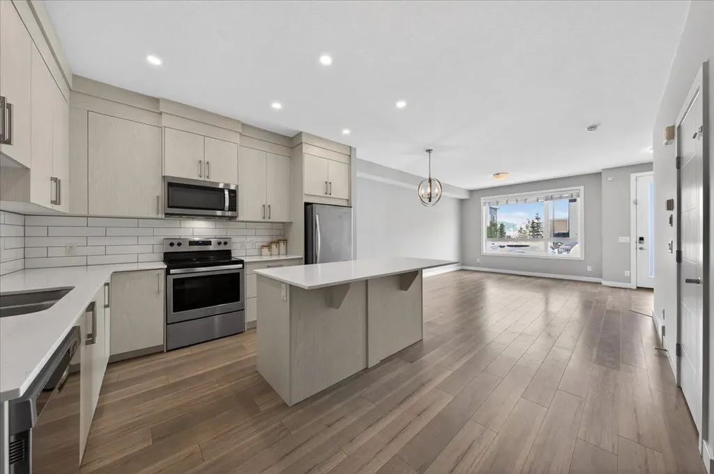 123 Redstone Crescent NE Calgary AB T3N 1M4