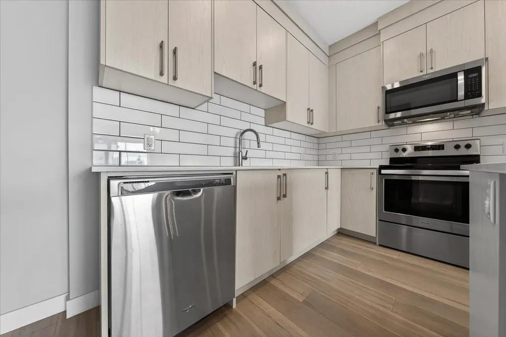 123 Redstone Crescent NE Calgary AB T3N 1M4