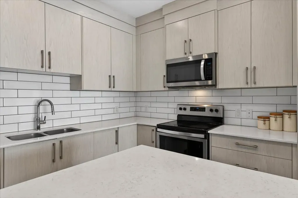 123 Redstone Crescent NE Calgary AB T3N 1M4