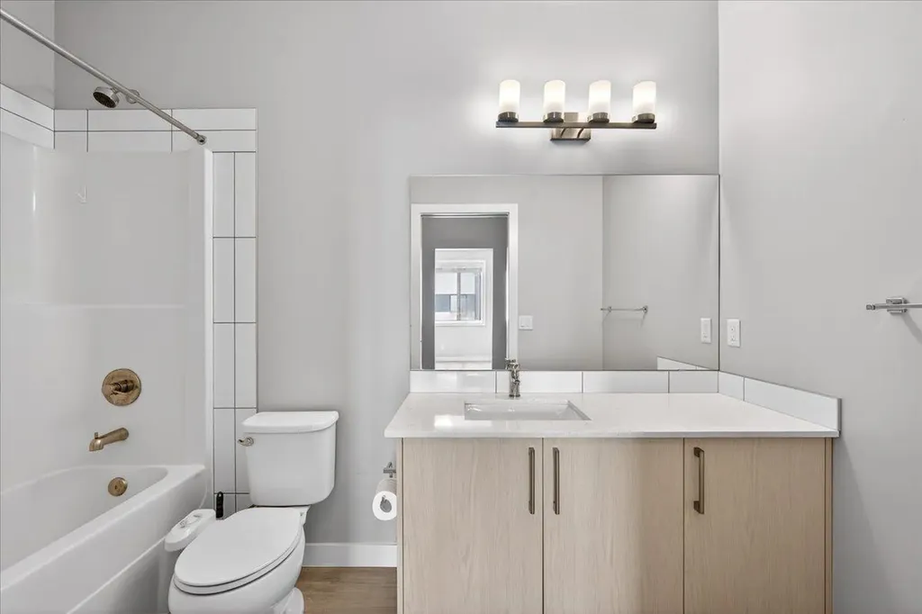 123 Redstone Crescent NE Calgary AB T3N 1M4