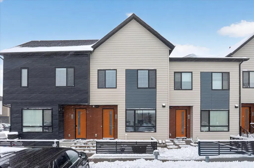 123 Redstone Crescent NE Calgary AB T3N 1M4