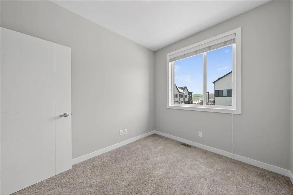 123 Redstone Crescent NE Calgary AB T3N 1M4