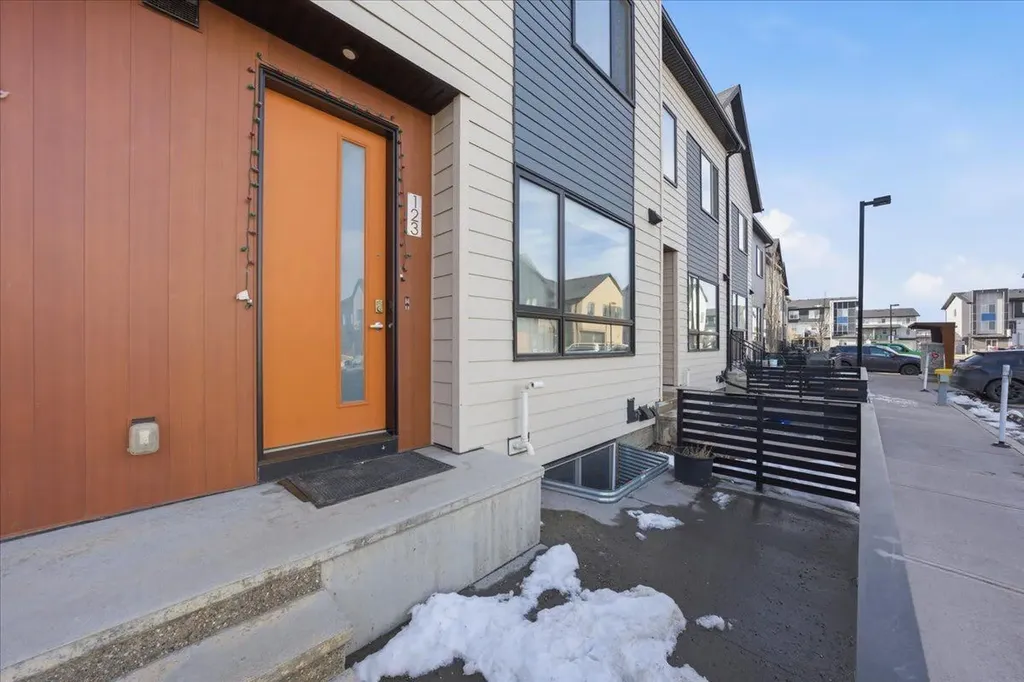 123 Redstone Crescent NE Calgary AB T3N 1M4