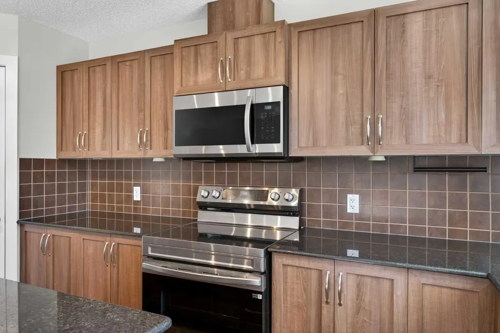 43 Sage Hill Way NW Calgary AB T3R 0G8