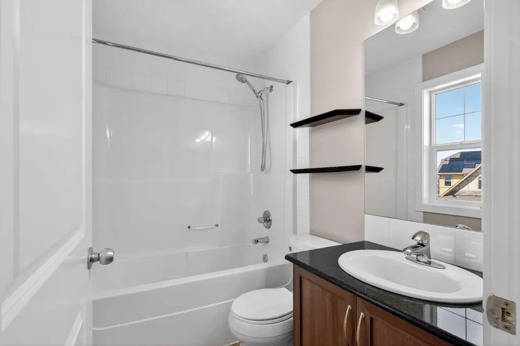43 Sage Hill Way NW Calgary AB T3R 0G8
