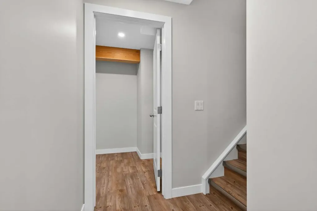 43 Sage Hill Way NW Calgary AB T3R 0G8