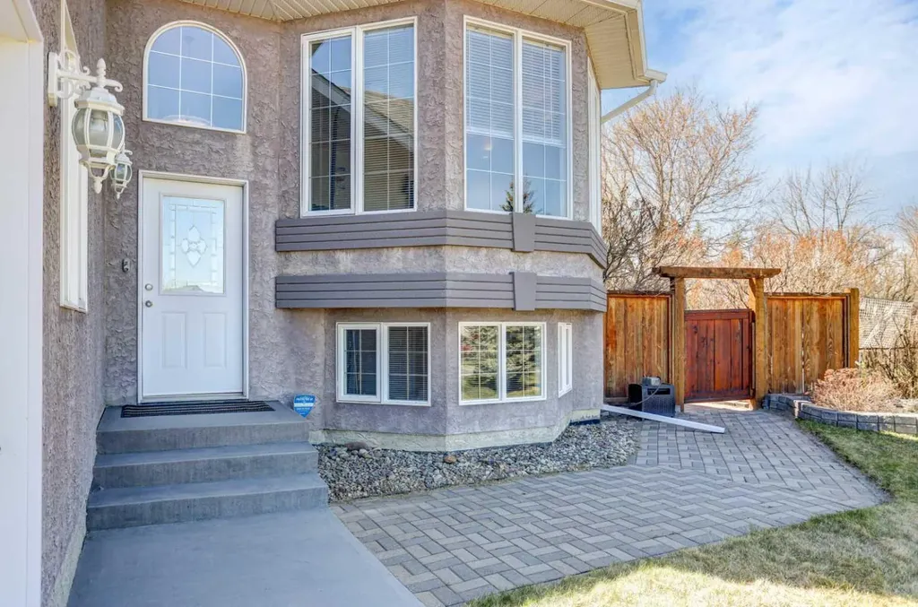 1106 Briar Road Pincher Creek AB T0K 1W0