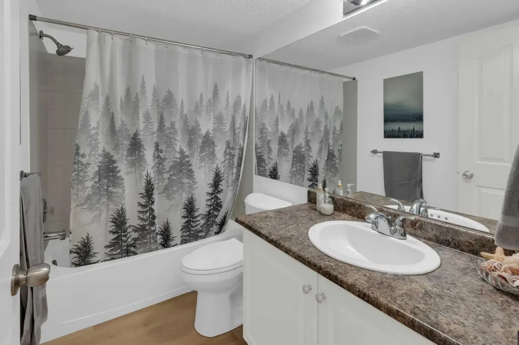 2212 Tuscarora Manor NW Calgary AB T3L 2J9