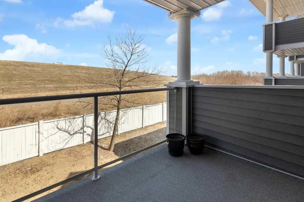 2212 Tuscarora Manor NW Calgary AB T3L 2J9