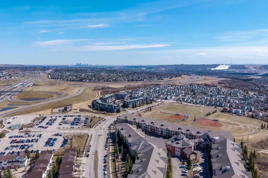 2212 Tuscarora Manor NW Calgary AB T3L 2J9