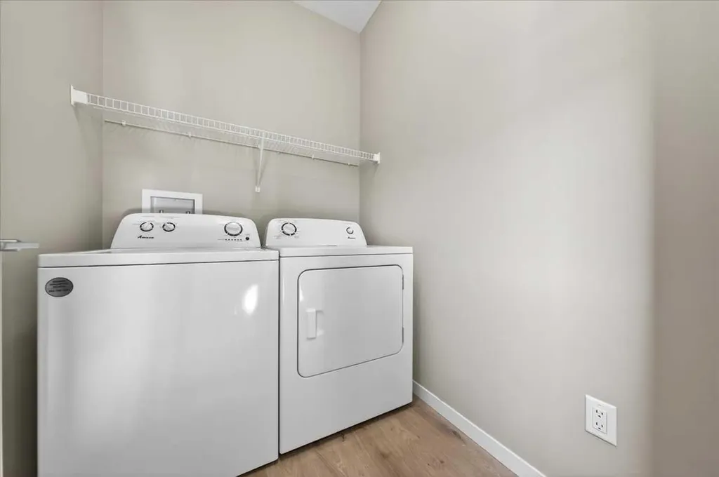 168 Corner Meadows Way NE Calgary AB T3N1Y4