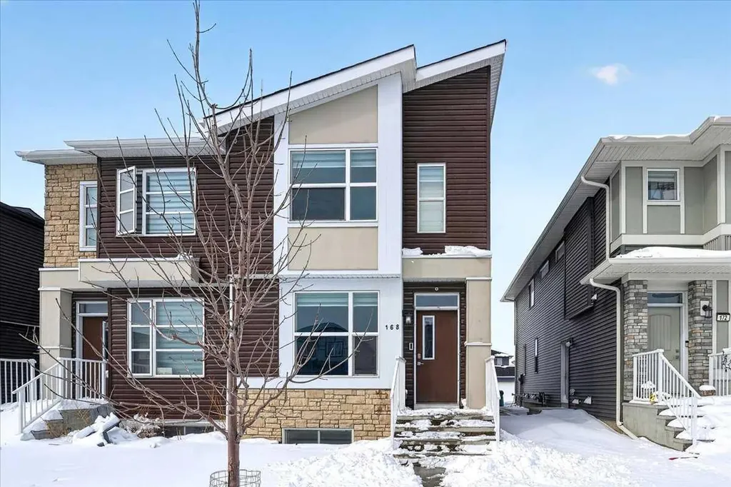168 Corner Meadows Way NE Calgary AB T3N1Y4