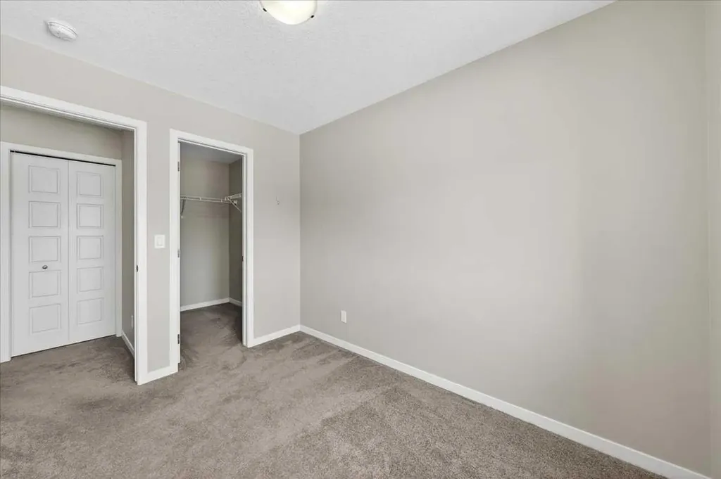 168 Corner Meadows Way NE Calgary AB T3N1Y4