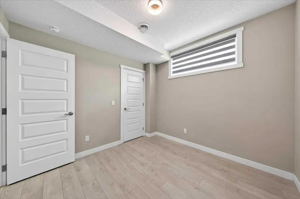168 Corner Meadows Way NE Calgary AB T3N1Y4