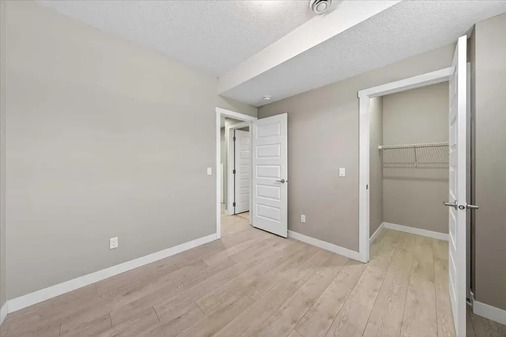 168 Corner Meadows Way NE Calgary AB T3N1Y4