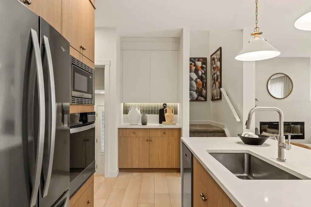 103 Silver Spruce Grove Calgary AB T2X 5M1
