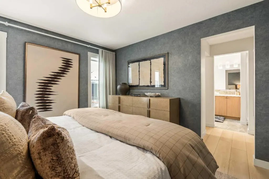 103 Silver Spruce Grove Calgary AB T2X 5M1