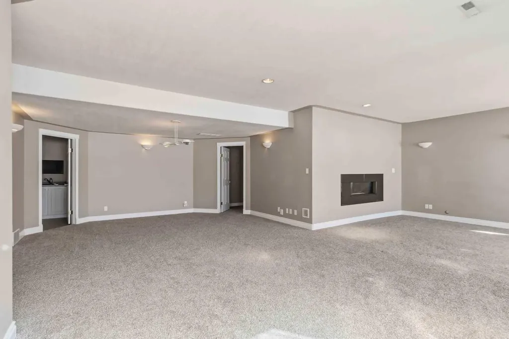 301 Brett Drive Fort Mcmurray AB T9K 1S7