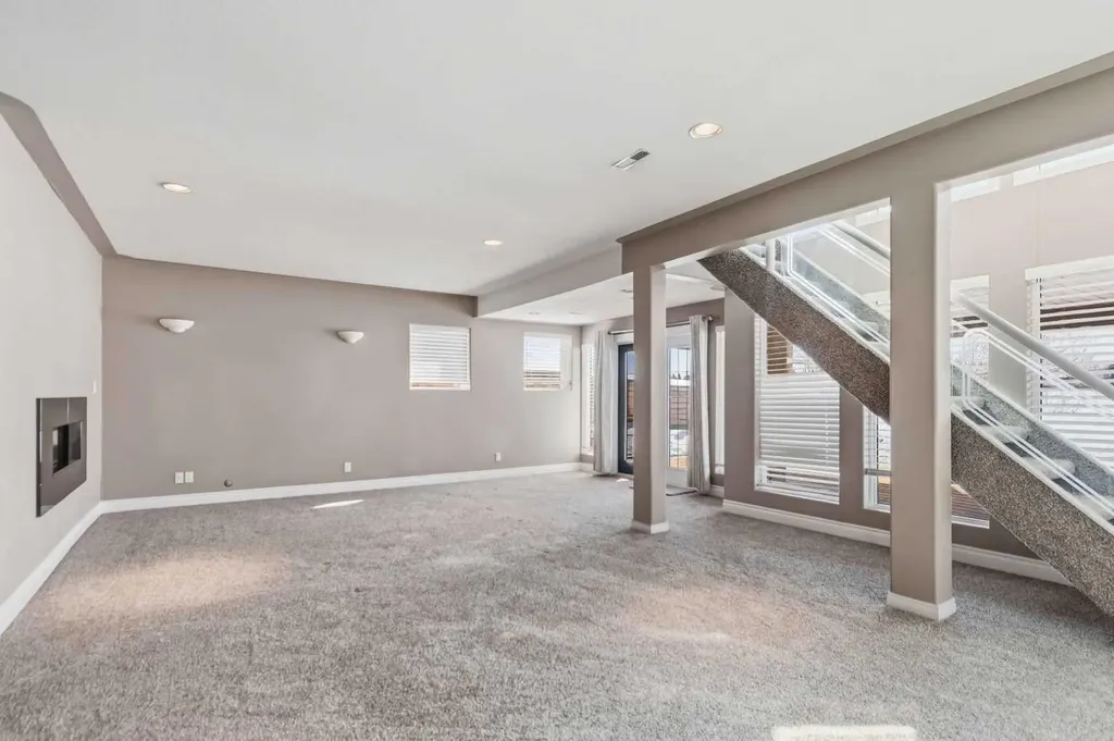 301 Brett Drive Fort Mcmurray AB T9K 1S7