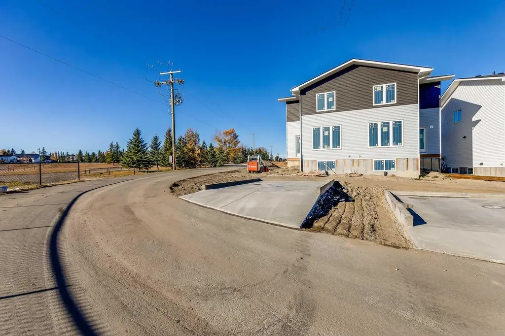 1903 Mccaskill Drive Crossfield AB T0M 0S0
