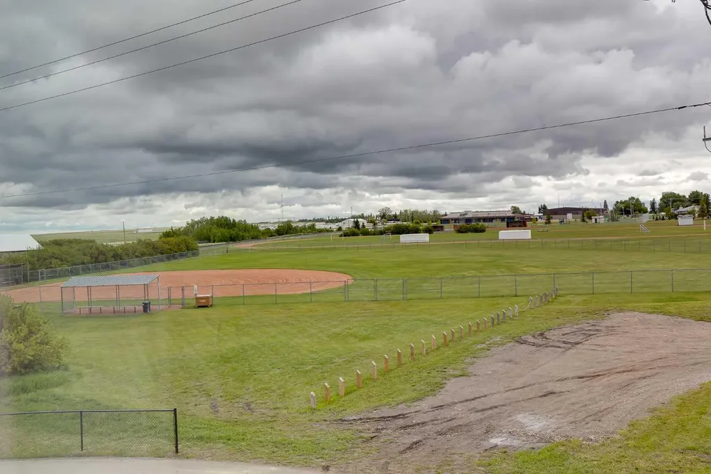 1903 Mccaskill Drive Crossfield AB T0M 0S0