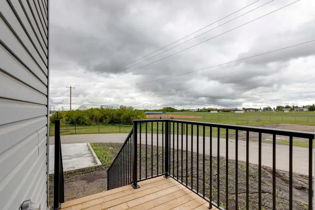 1903 Mccaskill Drive Crossfield AB T0M 0S0