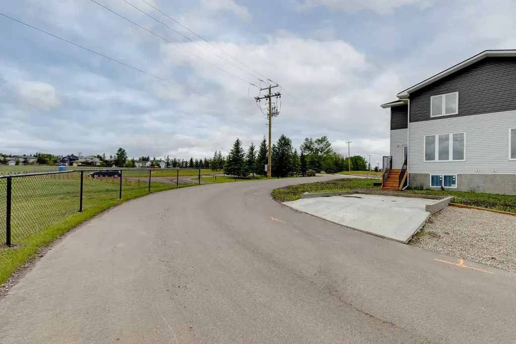 1903 Mccaskill Drive Crossfield AB T0M 0S0