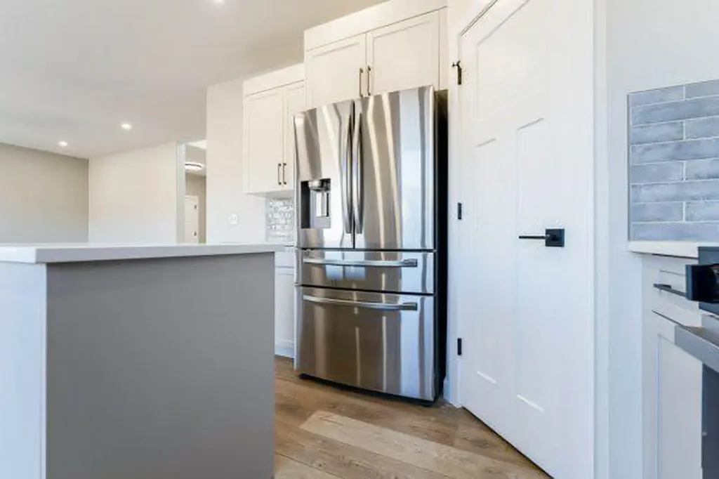 157 10 Avenue SE Drumheller AB T0J0Y6