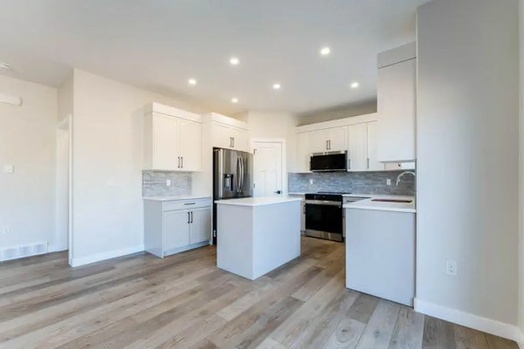 157 10 Avenue SE Drumheller AB T0J0Y6