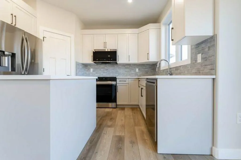157 10 Avenue SE Drumheller AB T0J0Y6