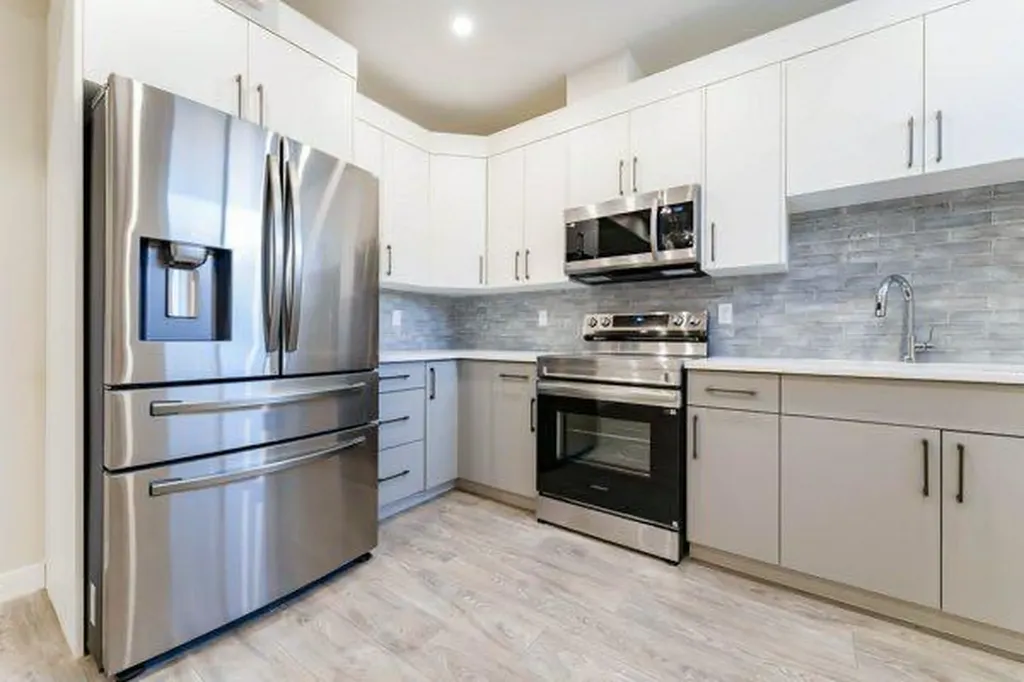 157 10 Avenue SE Drumheller AB T0J0Y6