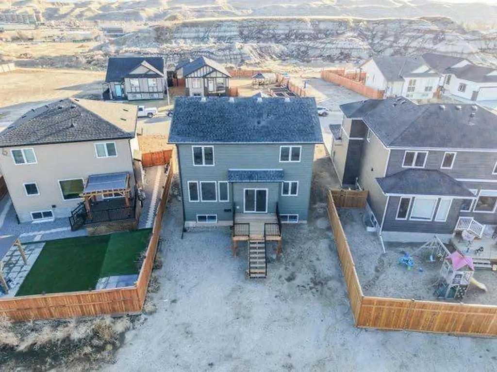 157 10 Avenue SE Drumheller AB T0J0Y6