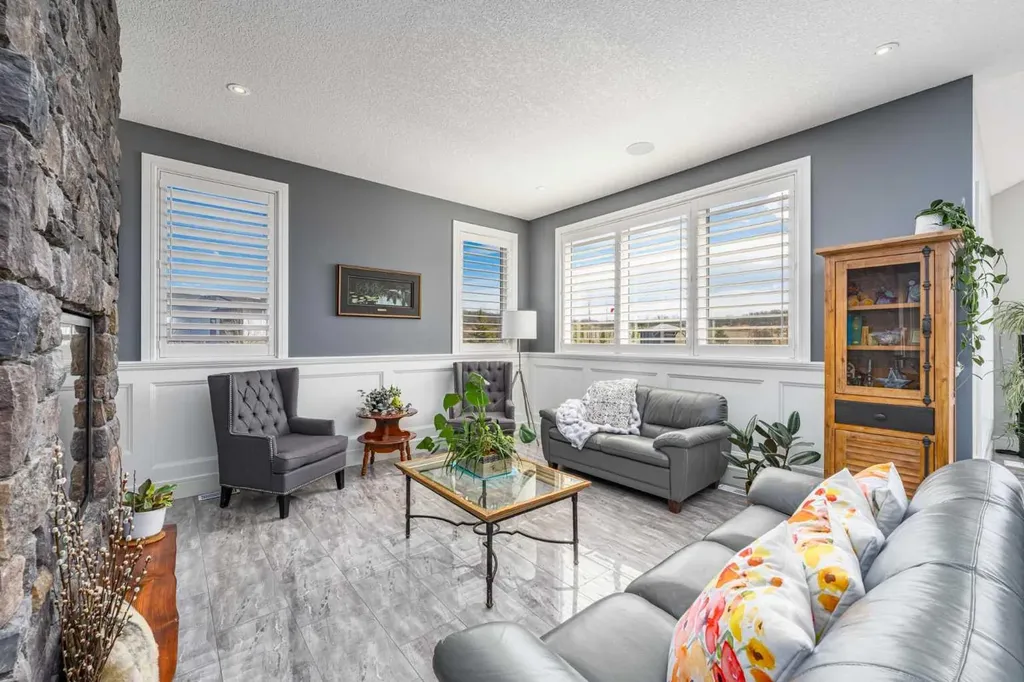 17195 316 Avenue E Rural Foothills County AB T1S 3S4