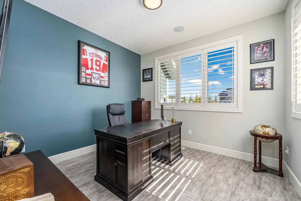 17195 316 Avenue E Rural Foothills County AB T1S 3S4