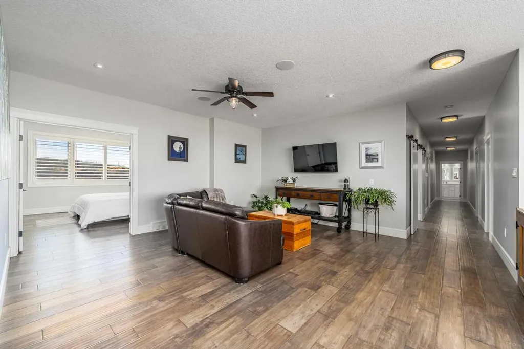 17195 316 Avenue E Rural Foothills County AB T1S 3S4