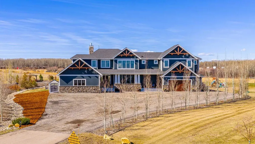 17195 316 Avenue E Rural Foothills County AB T1S 3S4