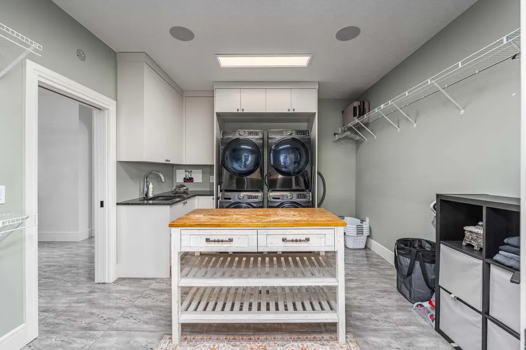 17195 316 Avenue E Rural Foothills County AB T1S 3S4